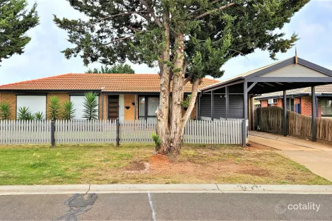 6 Strachan Pl, Melton South, VIC 3338