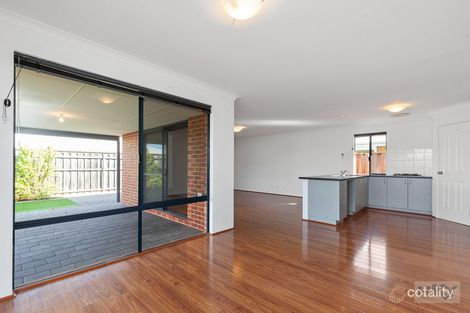 Property photo of 11 Lomas Circle Ellenbrook WA 6069