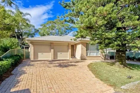 4 Soldiers Point Dr, Norah Head, NSW 2263