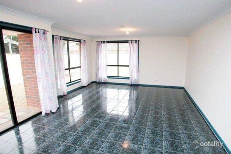 Property photo of 35 Willmott Drive Craigieburn VIC 3064