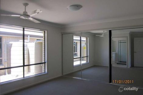 Property photo of 2/7 Willowie Crescent Eagleby QLD 4207
