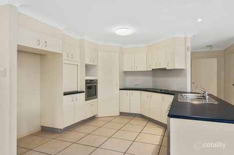 Property photo of 15 Corrimal Place Sandstone Point QLD 4511