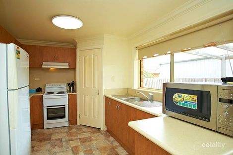 Property photo of 6 Lamb Grove Hoppers Crossing VIC 3029
