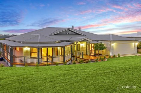 17 Curlew Ct, Maleny, QLD 4552