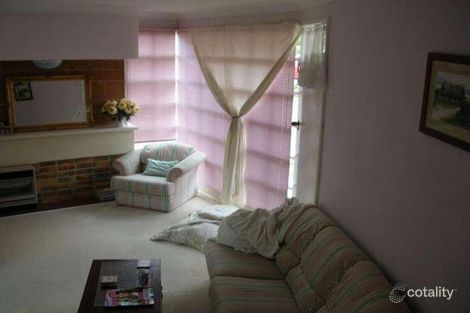 Property photo of 4 Cleve Grove Heidelberg VIC 3084