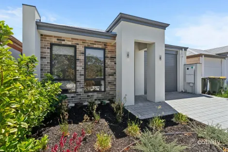 Property photo of 18 Everingham Drive Ellenbrook WA 6069