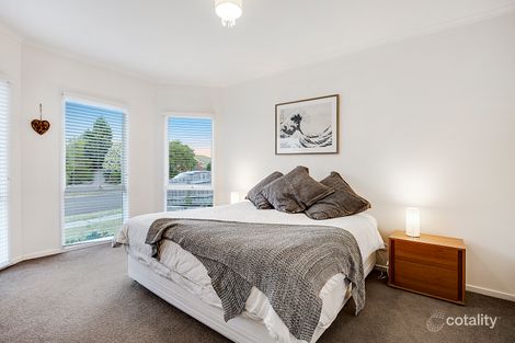 Property photo of 55 Raphael Crescent Frankston VIC 3199