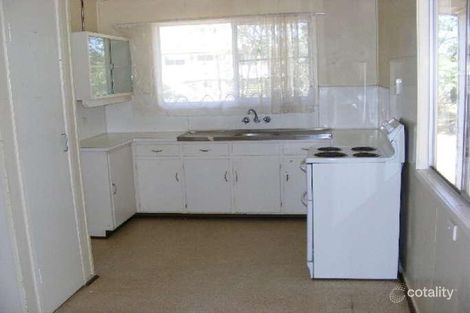 Property photo of 25 Beardmore Crescent Dysart QLD 4745