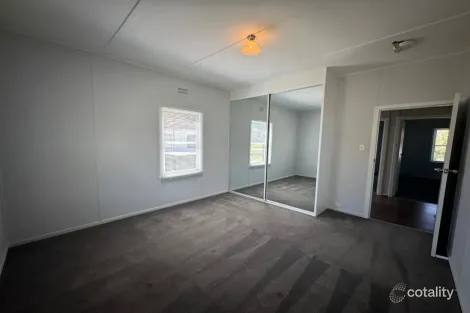 Property photo of 5 McKenzie Place West Bathurst NSW 2795