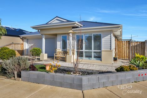 Property photo of 2 Balboa Way Deanside VIC 3336