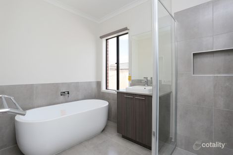 Property photo of 3 Cygnet Avenue Werribee VIC 3030