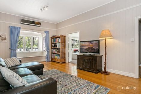 Property photo of 7 Swain Street Holland Park West QLD 4121