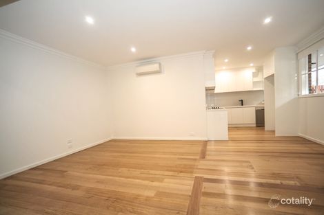 Property photo of 2/11 Carramar Avenue Camberwell VIC 3124