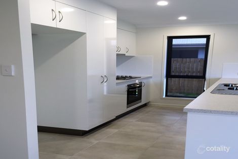 Property photo of 32 Trader Crescent Cannonvale QLD 4802