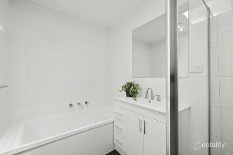 Property photo of 16 Traine Court Amaroo ACT 2914