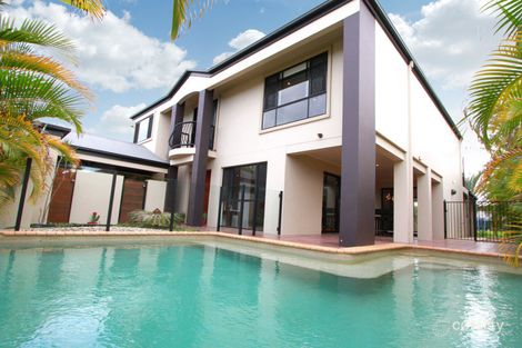Property photo of 11 Summerland Key Broadbeach Waters QLD 4218