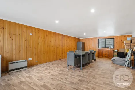 Property photo of 24 Spring Street Wagga Wagga NSW 2650