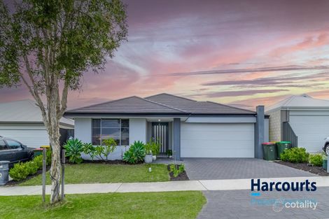 11 Gippsland Way, Banksia Grove, WA 6031