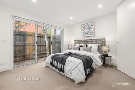 Property photo of 2/41 Coorigil Road Carnegie VIC 3163