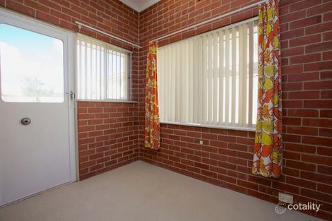 Property photo of 1/8 Mahlberg Avenue Woodlands WA 6018