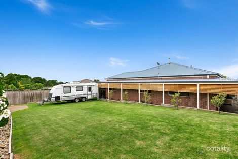 Property photo of 32 Windsor Drive Beaconsfield VIC 3807