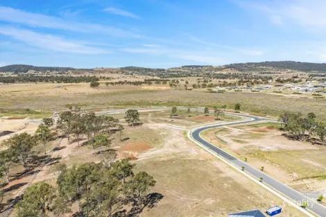 42 Stirling Dr, Kensington Grove, QLD 4341