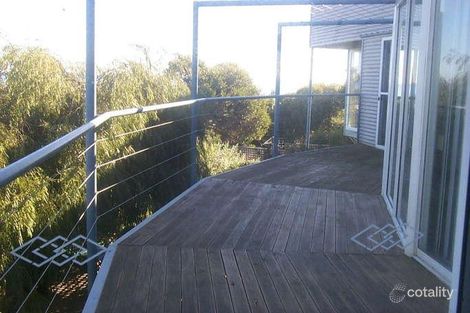 Property photo of 5 McCallum Court Binningup WA 6233