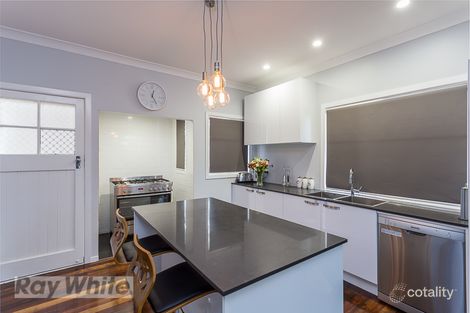 Property photo of 202 Oates Avenue Holland Park QLD 4121