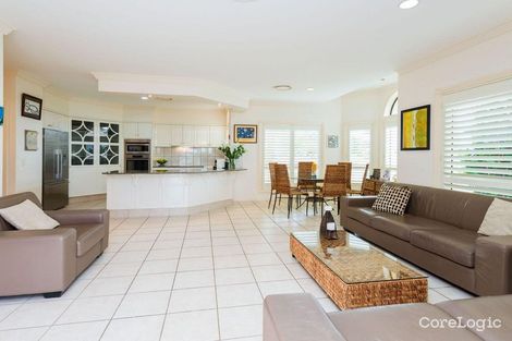 Property photo of 2 Sir Bruce Small Boulevard Benowa QLD 4217