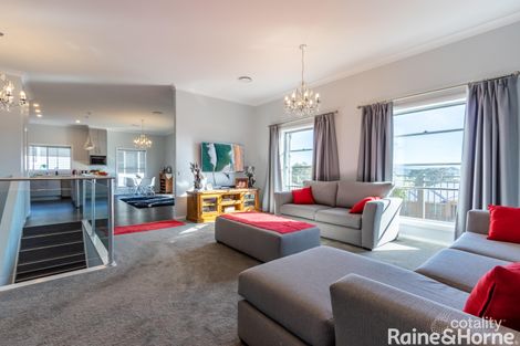 Property photo of 51 James Barnet Drive Kelso NSW 2795