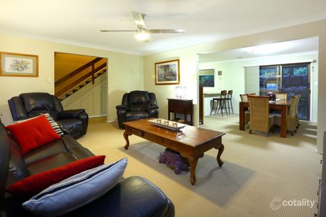 Property photo of 18 Preston Place Helensvale QLD 4212