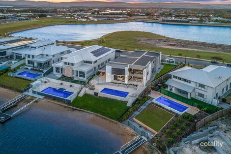 Property photo of 36 Lakeview Boulevard Mermaid Waters QLD 4218