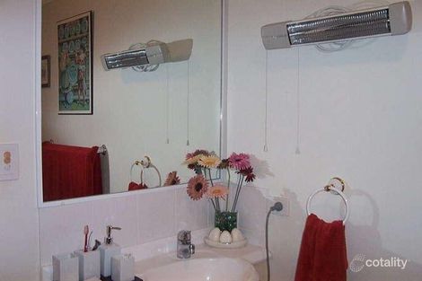 Property photo of 20/8 Spinnaker Drive Sandstone Point QLD 4511