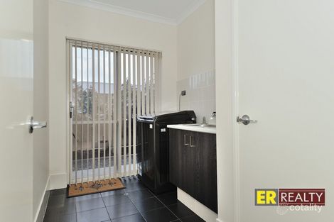 Property photo of 27 Fleetwood Link Aveley WA 6069