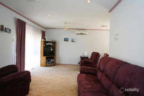 Property photo of 11 Courtenay Avenue Cranbourne North VIC 3977