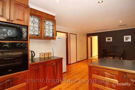 Property photo of 5 Fairhazel Court Beaconsfield Upper VIC 3808