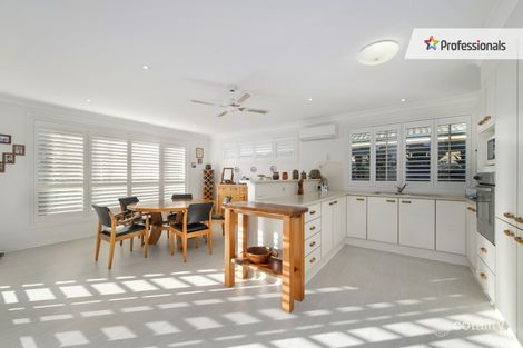 Property photo of 42 Kendall Crescent Bonny Hills NSW 2445