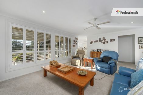 Property photo of 42 Kendall Crescent Bonny Hills NSW 2445