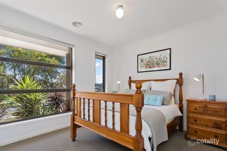Property photo of 14 Markdale Way Doreen VIC 3754