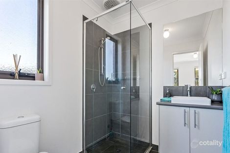 Property photo of 14 Markdale Way Doreen VIC 3754