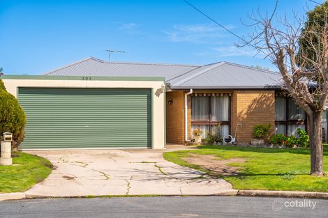 Property photo of 323 Mark Crescent Lavington NSW 2641