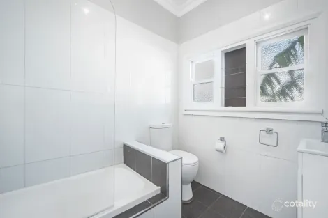 Property photo of 443 Princes Highway Bomaderry NSW 2541