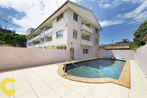 11 Prince Edward Pde, Redcliffe, QLD 4020
