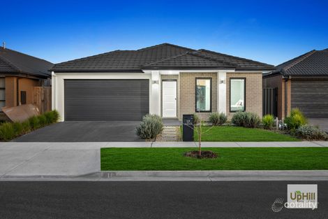 17 Theatre Cct, Clyde North, VIC 3978