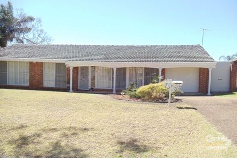 9 Octavia Ave, Rosemeadow, NSW 2560