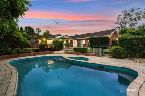 17 Neale Ave, Cherrybrook, NSW 2126