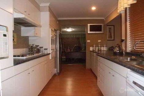 Property photo of 7 Moorhouse Crescent Edensor Park NSW 2176