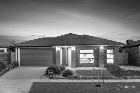 Property photo of 27 Buttermint Crescent Manor Lakes VIC 3024