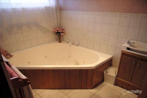 Property photo of 27 Nicholls Street Macleod VIC 3085