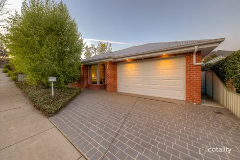 Property photo of 8 Three Peaks Rise Bright VIC 3741